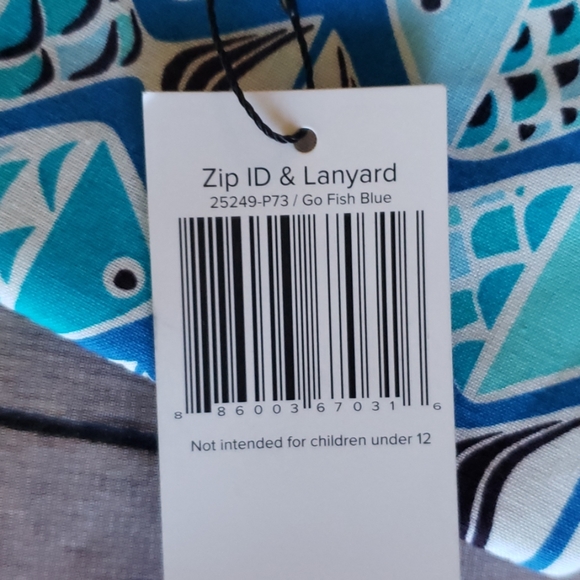 **1 LEFT** Vera Bradley Zip ID & Lanyard-Go Fish Blue - Picture 5 of 8